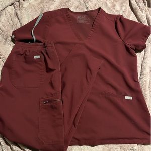 Figs Medium petite set Burgandy